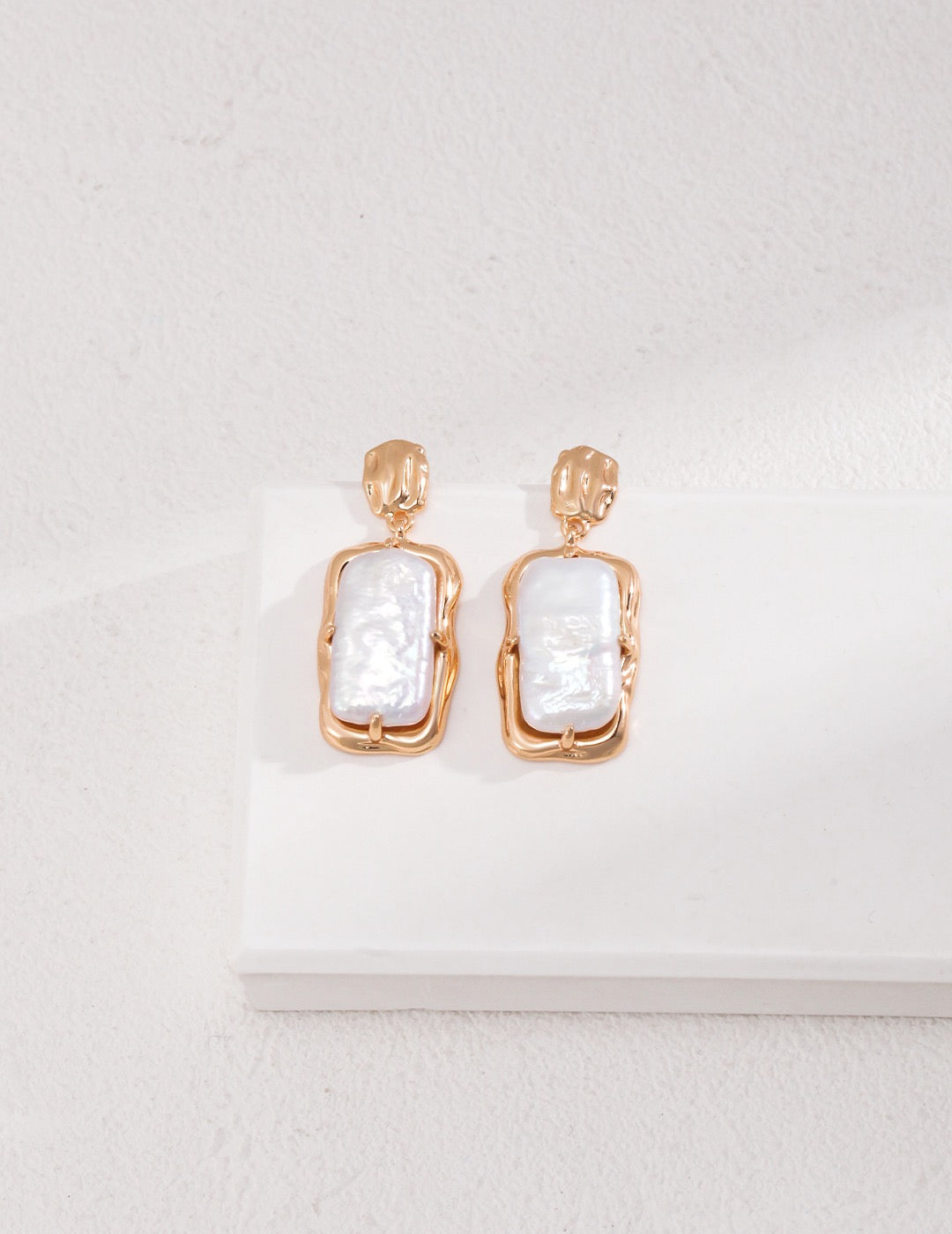 Natural pearl earrings